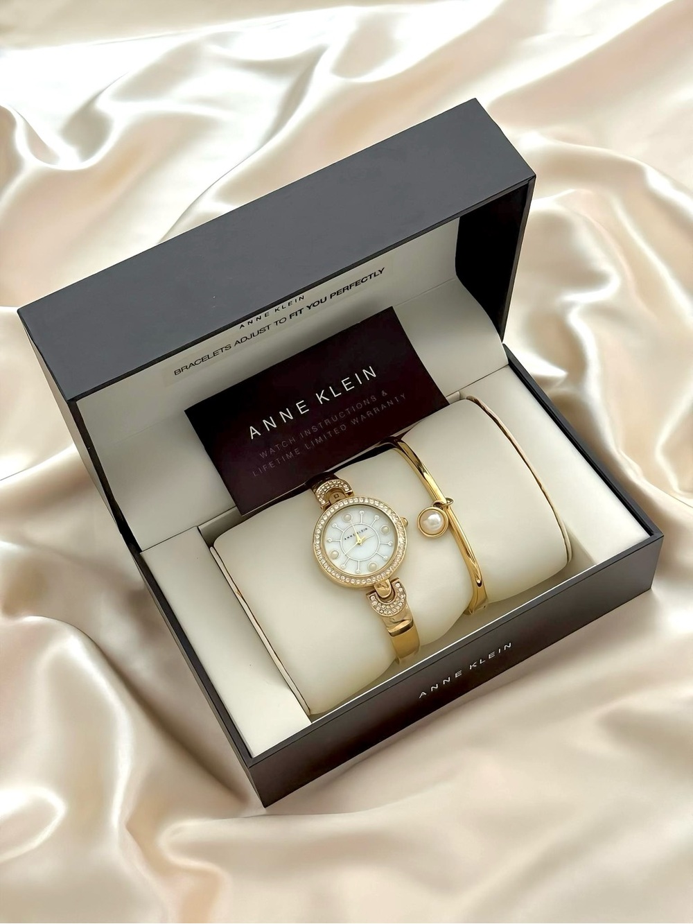 AUTHENTIC VINTAGE ANNE KLEIN PEARL BANGLE & WATCH SET